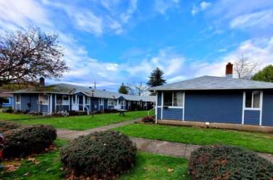 Main picture of 591 W Sherman St