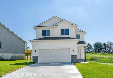 Main picture of 7802 N 94th Cir
