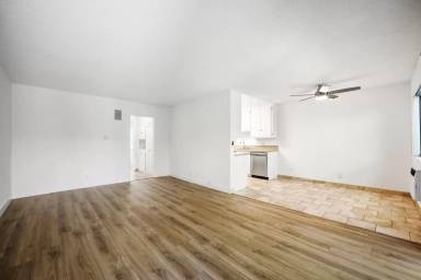 Main picture of 3444 Keystone Ave