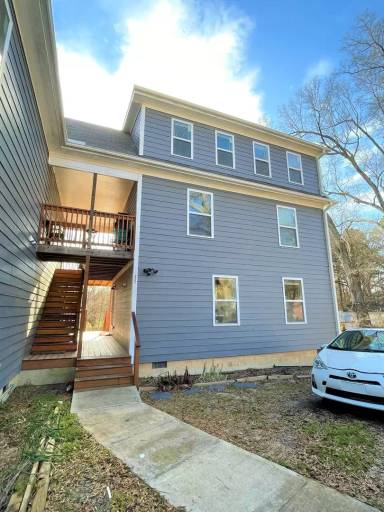 Main picture of 304 Pleasant Dr