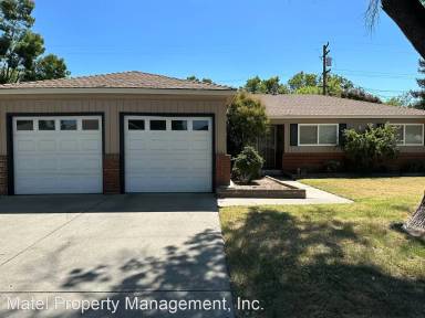 Main picture of 1614 Oakwood Dr