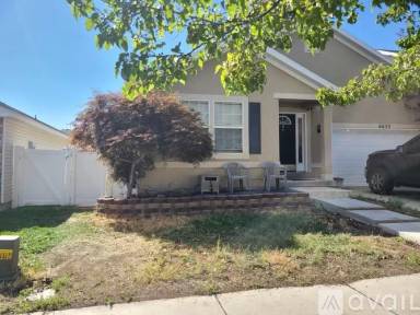 Main picture of 6633 W Sierra Oaks Dr