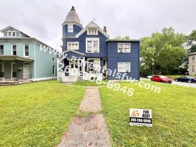 Main picture of 1302 W Washington Blvd