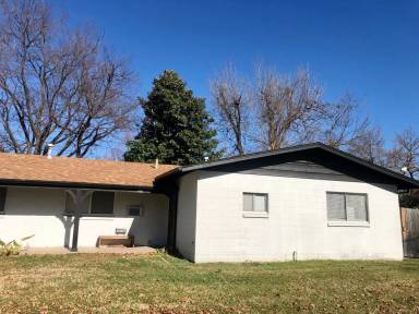 Main picture of 3613 E 3rd St