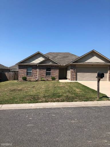 Main picture of 198 Cambridge Dr