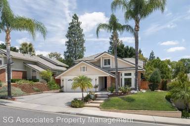 Main picture of 720 Oak Branch Dr
