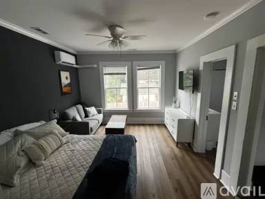 Main picture of 245 E Vermont Ave