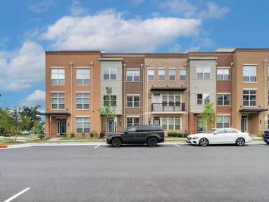 Main picture of 3824 Tussica Way