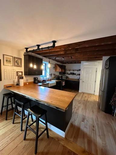 Main picture of 76 India St