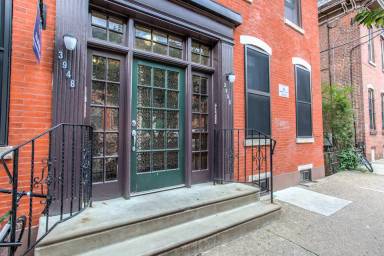 Main picture of 3948 Pine St