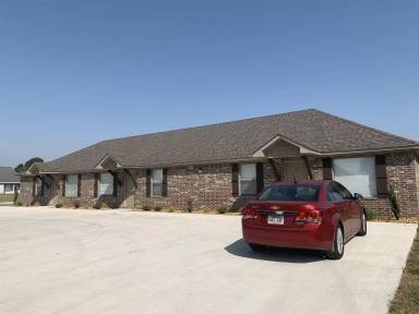 Main picture of 453 B Ave