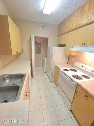 Main picture of 10360 Fox Trail Rd S