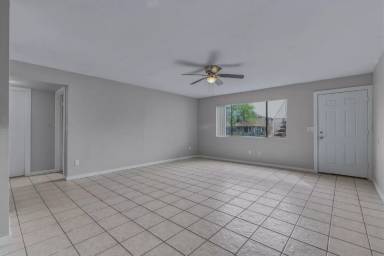 Main picture of 3308 W Loma Ln
