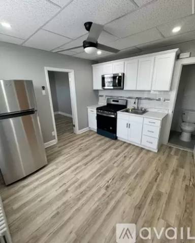 Main picture of 172 Washington Ave