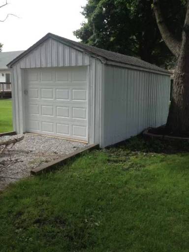 Main picture of 220 NW 4th St
