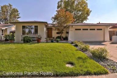 Main picture of 628 Cree Dr