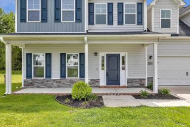 Main picture of 211 Purple Martin Dr