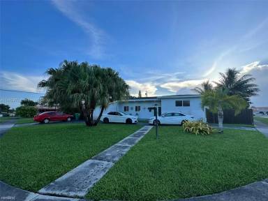 Main picture of 1945 SW 85th Ct