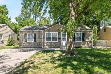 Main picture of 1126 S Silverdale Ct