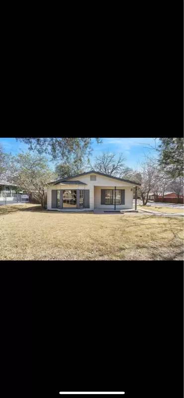 Main picture of 1213 Meadow Park Dr