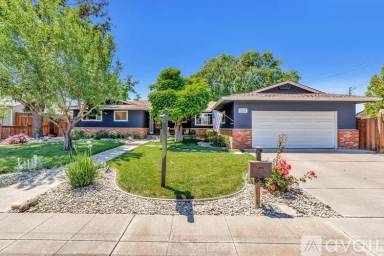 Main picture of 1235 De Paul Way