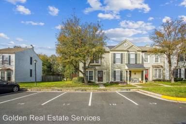 Main picture of 3014 McMaster Ct