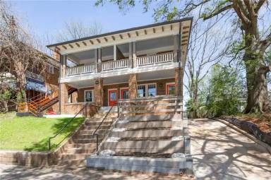 Main picture of 512 Ralph McGill Blvd NE