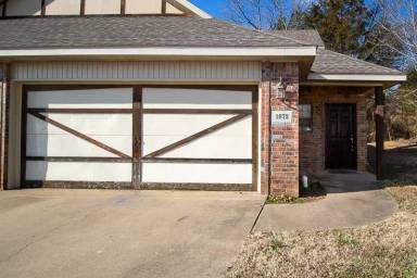 Main picture of 1963 E Peppervine Dr