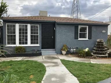 Main picture of 6849 N Muscatel Ave