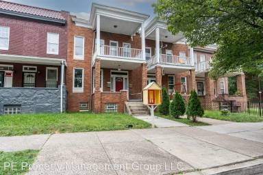 Main picture of 2429 Linden Ave