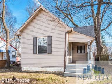 Main picture of 296 Lechner Ave