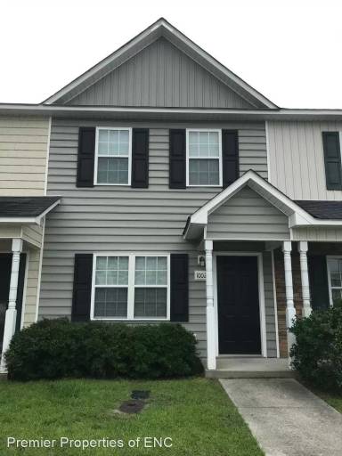 Main picture of 1002 Ornate Dr