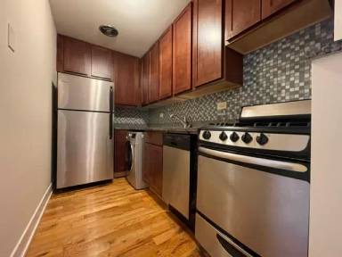 Main picture of 555 W Arlington Apartments