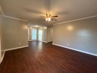 Main picture of 1423 Ascent Trl NW