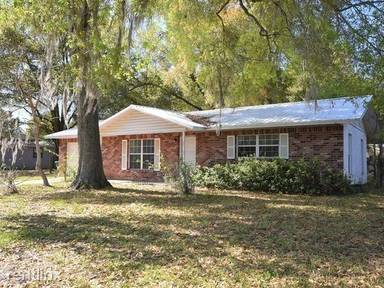 Main picture of 308 N Young Blvd