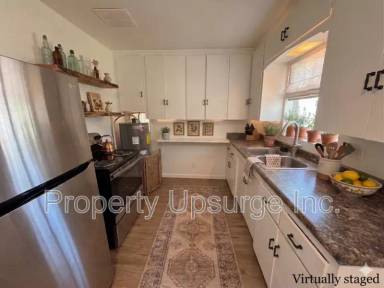 Main picture of 2410 Court St