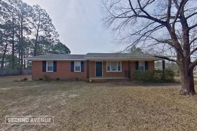 Main picture of 6047 Lexington Dr