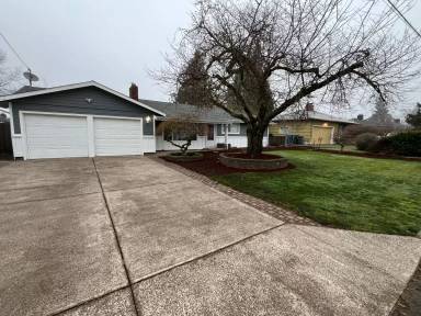 Main picture of 4023 Carolina Ave NE