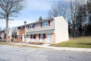 Main picture of 47 Heritage Ct