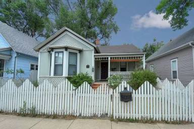 Main picture of 2316 W Pikes Peak Ave