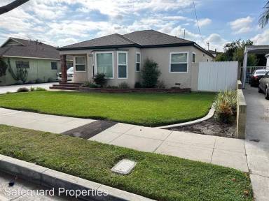 Main picture of 9926 Maple St