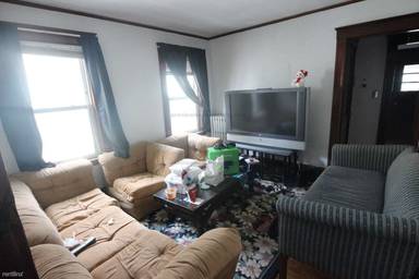 Main picture of 55 Etna St