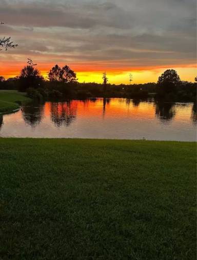Main picture of 531 Hedgewood Dr