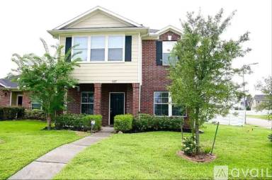 Main picture of 1627 Royal Chase Dr