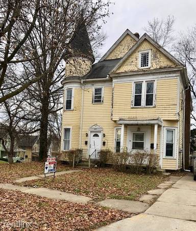 Main picture of 425 1/2 Sandusky St