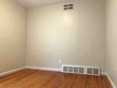 Main picture of 19381 Washtenaw St