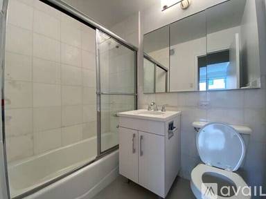 Main picture of 888 8th Avenue Apartments