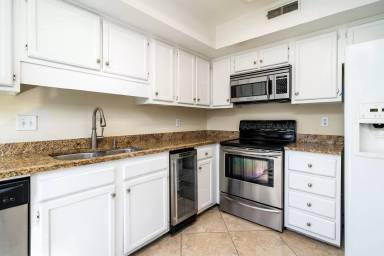 Main picture of 1206 Ventura Pl