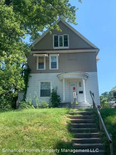 Main picture of 1104 3rd St