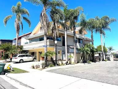 Main picture of 4671 Los Patos Ave